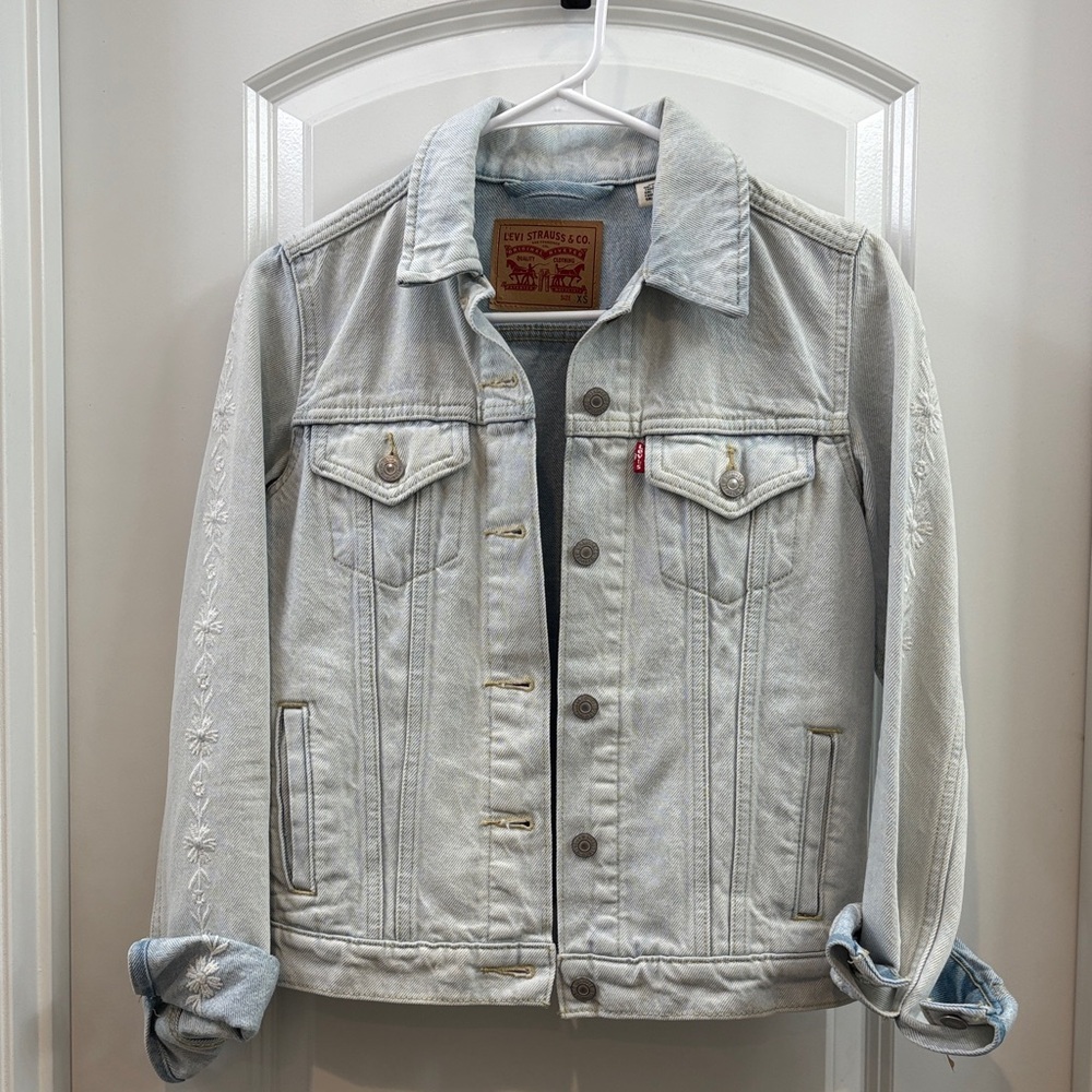 Levi's Light Wash Denim Jacket